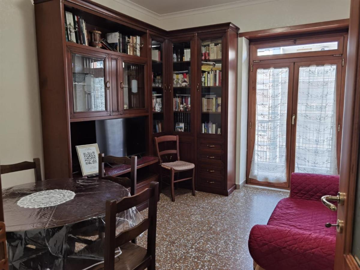 Appartamento Per Turisti E Famiglie Roma Exteriör bild